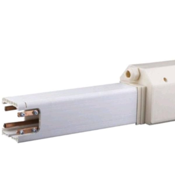 تغذیه از وسط شین PVC نصب شده بر روی خط ۴متری شین