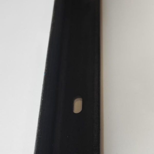 نبشی دو سوراخ