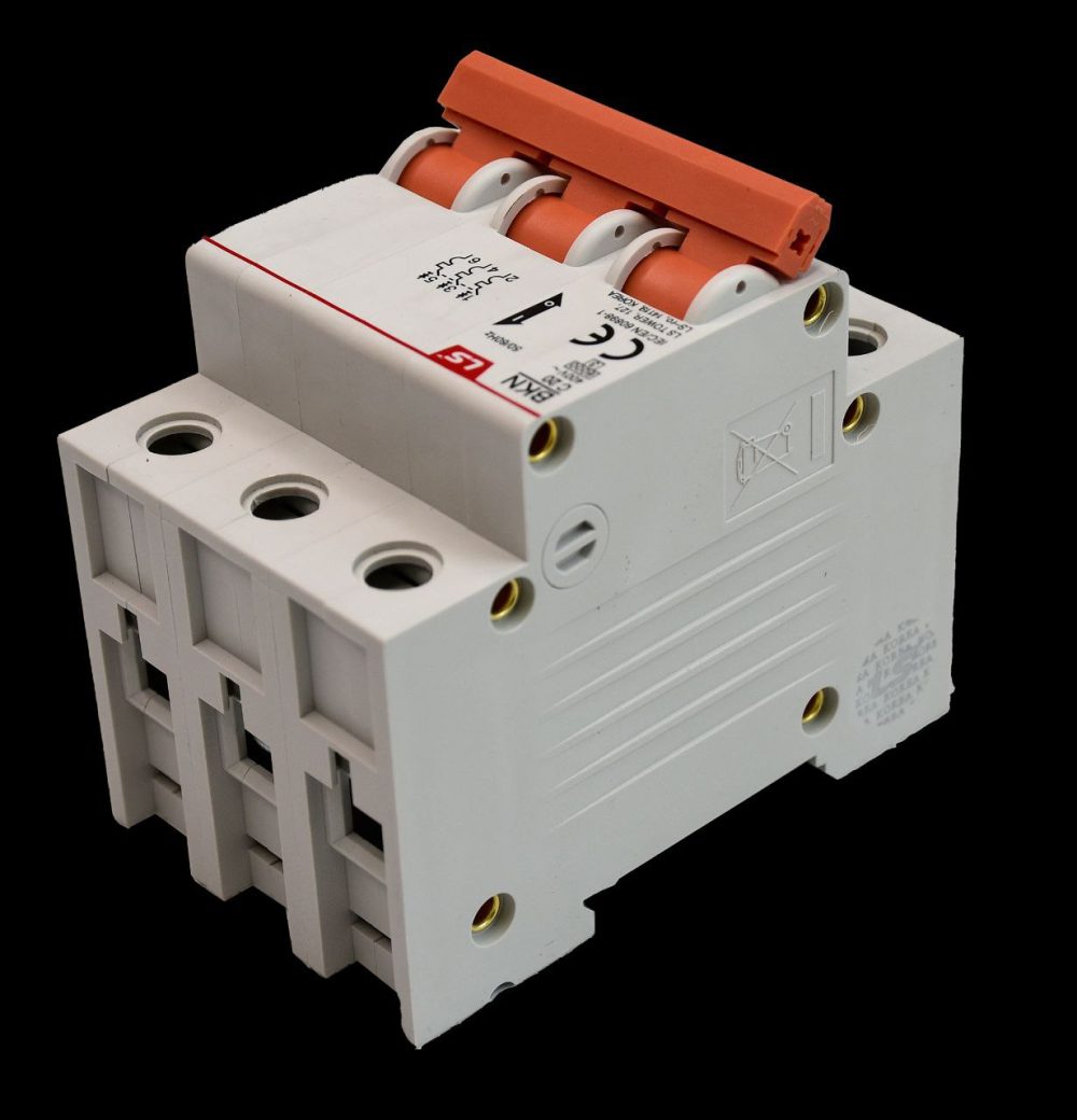 مینیاتوری سه فاز برند LS کره